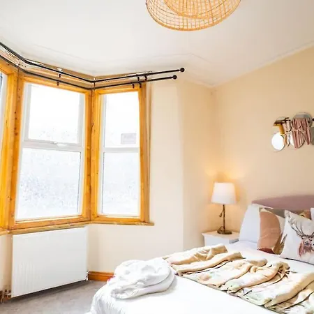 Apartamento Cozy & Stylish 2bed Flat - Wifi - Parking - Garden - Bristl *