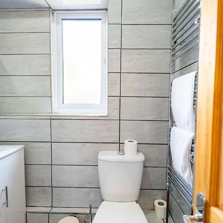 Cozy & Stylish 2bed Flat - Wifi - Parking - Garden - Bristl Appartamento Bristol