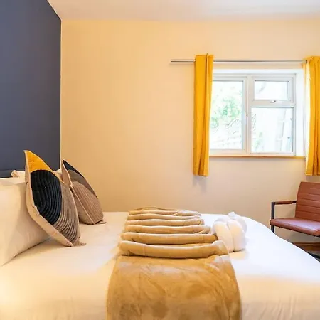 Cozy & Stylish 2bed Flat - Wifi - Parking - Garden - Bristl Bristol